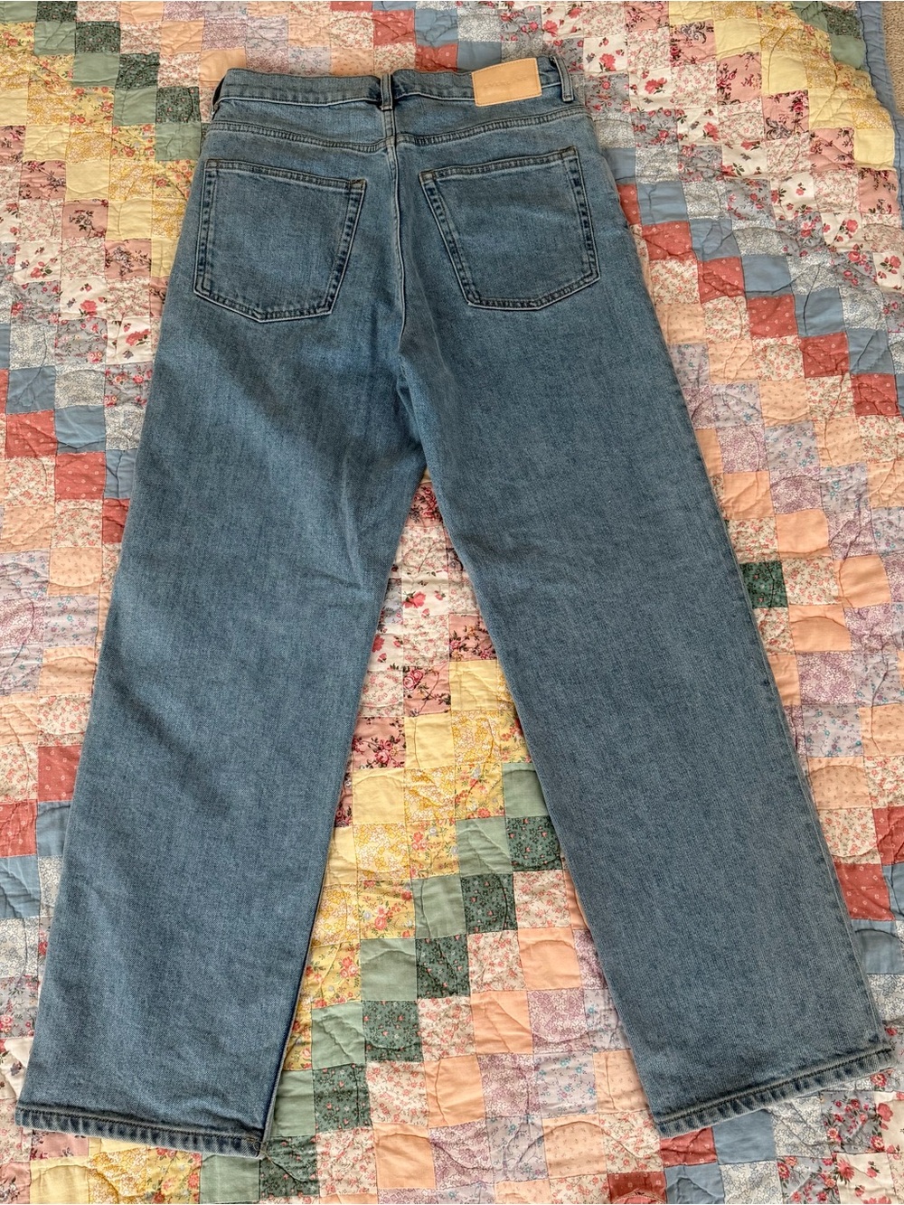 Everlane High-Rise Straight Jeans in Medium Blue Wash